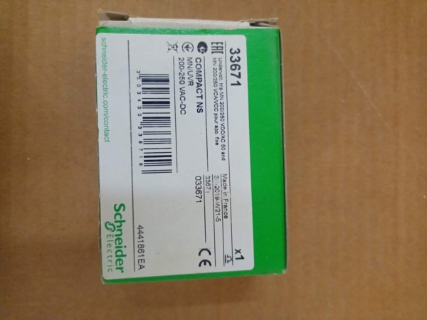 33671 Standard opening undervoltage release MN, ComPacT NS630b/NS3200 ...