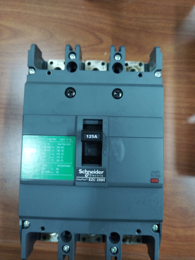 EZC250H3125 Schneider Circuit Breaker, EasyPact EZC250H, TMD, 125A, 3 ...