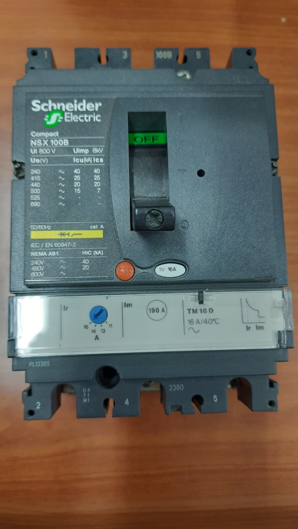 LV429557 Schneider Circuit breaker, ComPact NSX100B, 25kA/415VAC, TMD ...