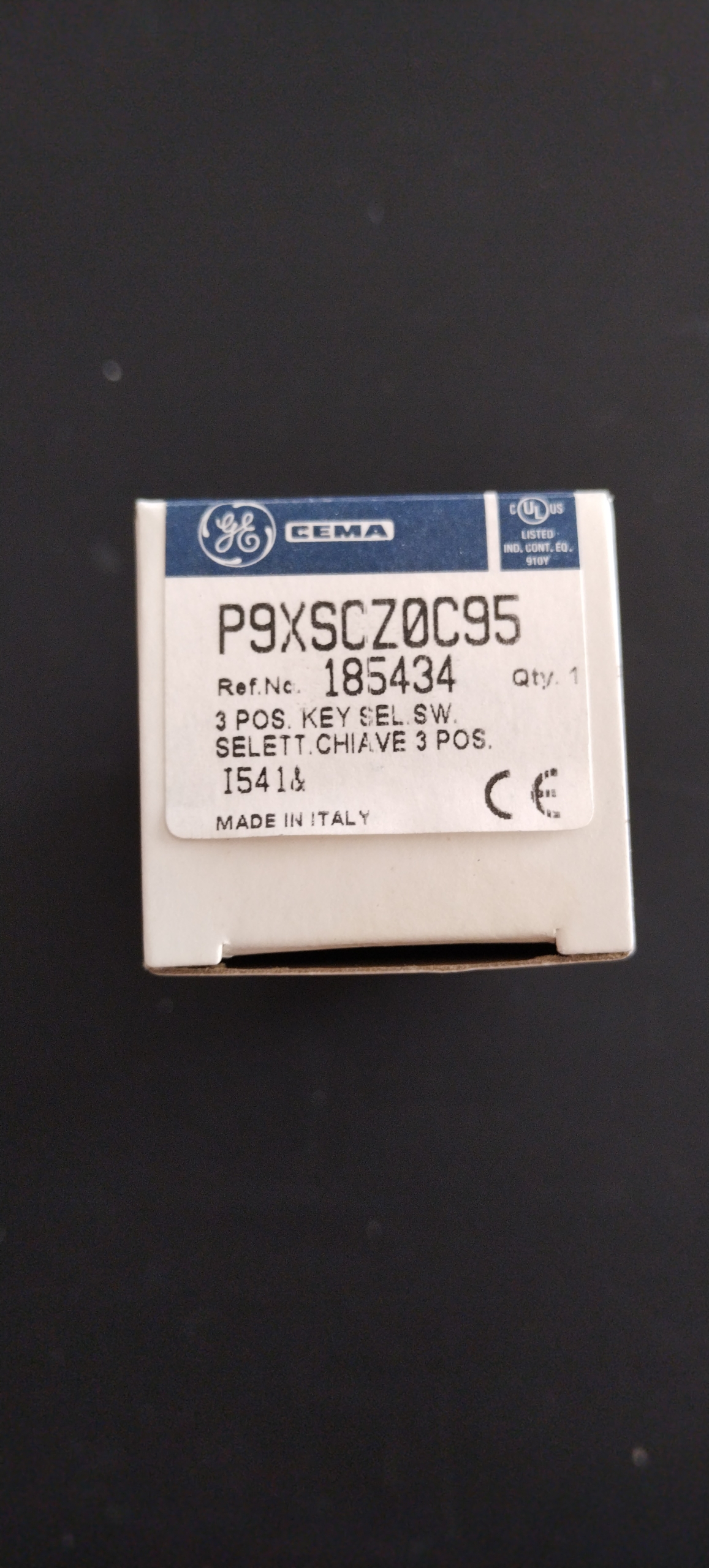 185434 GE P9XSCZ0C95 3 Position Key Selector Switch FREE DHL