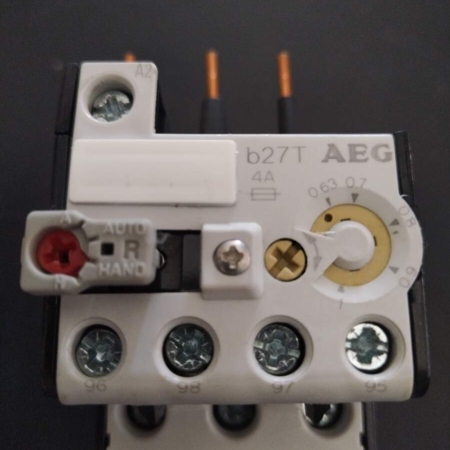 AEG b27T 0.63-1.0A Thermal Overload Relay, model 910-341-845, new without box. Gray and black electrical component with terminals.