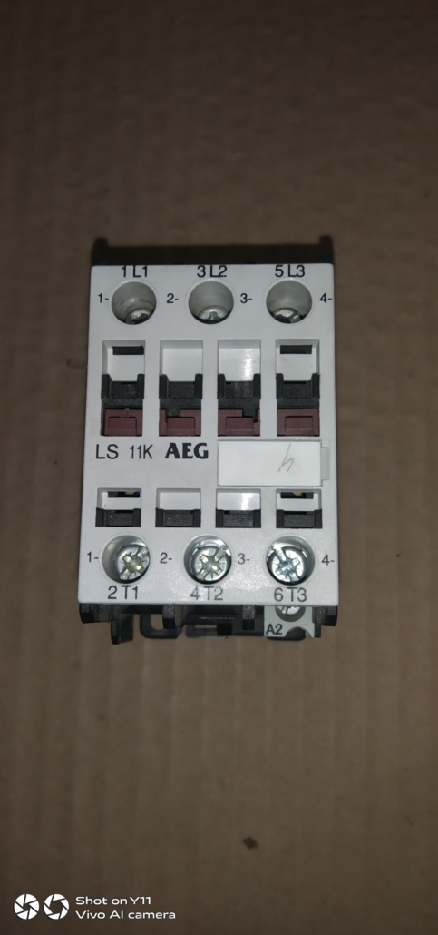910-304-252 AEG LS11K.00 Contactor 11kW, Coil 220/230V 50Hz 277V 60Hz ...