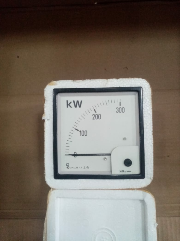 Silkaans Killowatt Meter 0-300kW 600/5 380Vac 50Hz C9690 96x96