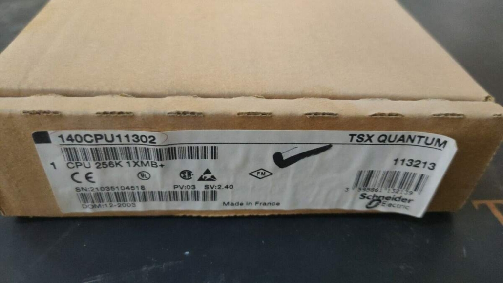 140CPU11302 Schneider Modicon CPU 256K 1XMB+ User Logic Module ...